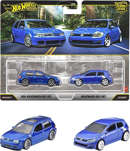 Set Hot Wheels Premium Volkswagen Golf R32 2004 și Golf Mk7 JHW49