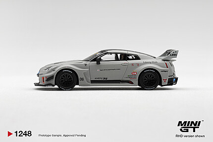 Macheta Nissan GT-R R35 LB-Silhouette WORKS GT MINI GT 1:64